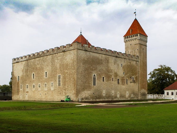 Замок в Куресааре, Сааремаа