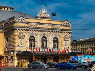 В Санкт-Петербурге можно сходить с детьми в Цирк на Фонтанке