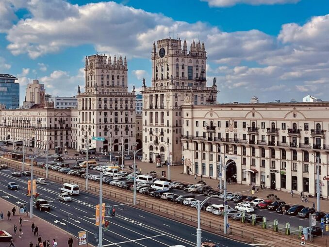 Осматривать Минск удобнее на машине