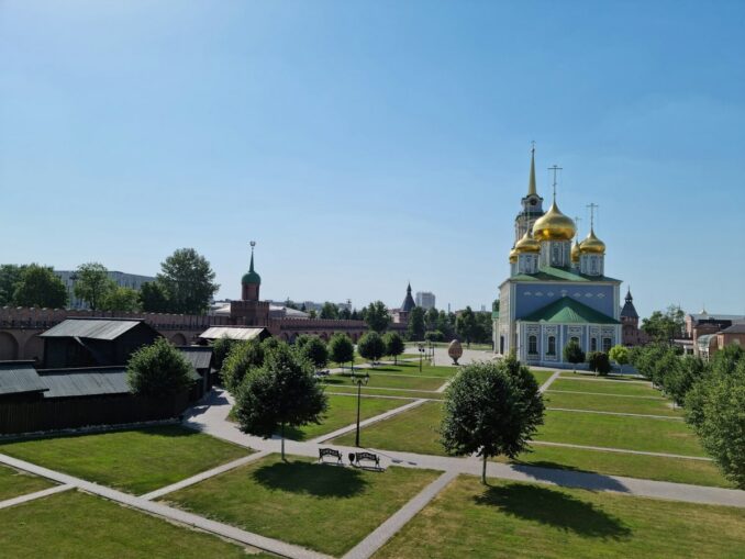 Тула, Успенский собор, Кремль, фото unsplash.com/@Sergey Konstantinov Успенский собор - одна из главных достопримечательностей Тулы