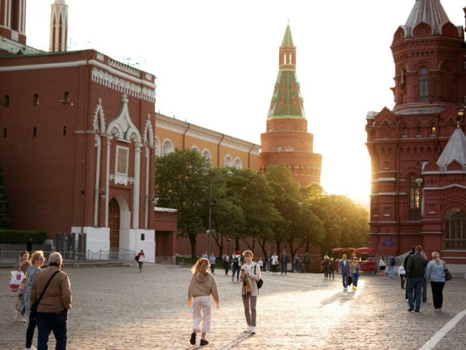 Красная площадь - первое, что можно посмотреть в Москве в сентябре