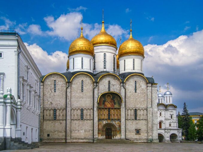Успенский собор в Москве нужно посетить в первую очередь