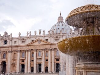 St. Peter's Cathedral - is it worth visiting Rome in May?