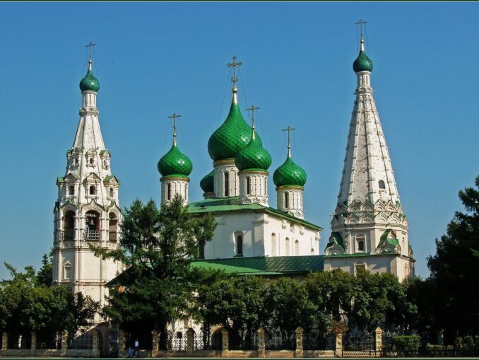 Церковь Ильи Пророка в Ярославле нужно осмотреть в первую очередь