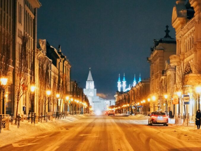 В январе в Казани нужно одеваться очень тепло: в пуховики и полушубки