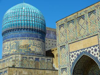 Мечеть Биби-Ханум - в Самарканд в марте стоит ехать на экскурсии