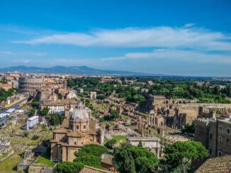 It's worth going on excursions to Rome in April: warm and sunny
