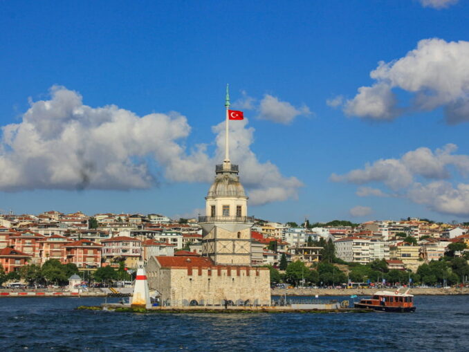 It's worth going to Istanbul in June!